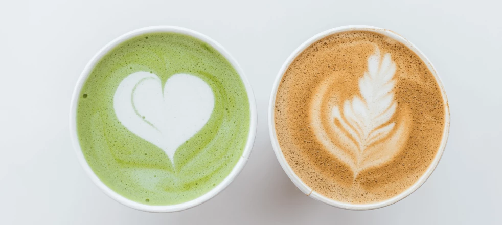 Matcha zamiast kawy - czy warto zdecydować się na taką zmianę?