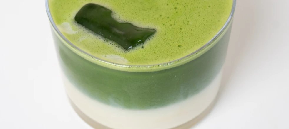 Matcha na odchudzanie: Zielona herbata spala tłuszcz - dowody naukowe